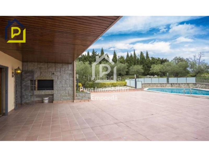 Foto aa78260f-d77a-4cdb-9232-b13c743b9190. Casa con riscaldamento parcheggio piscina in Sant Climent Sescebes