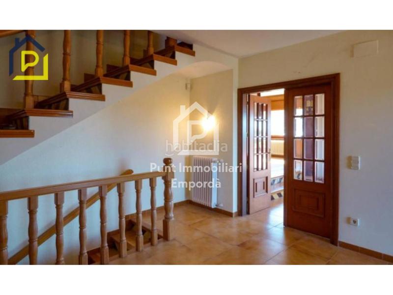 Foto b9c7e766-db69-499e-80b3-3f69edba21d3. Casa con riscaldamento parcheggio piscina in Sant Climent Sescebes