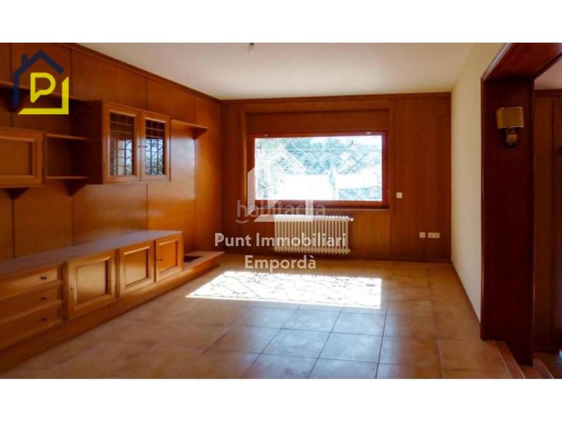 Foto f2e4ec21-3ee6-46ef-aec8-c2a8d5a0c724. Casa con riscaldamento parcheggio piscina in Sant Climent Sescebes