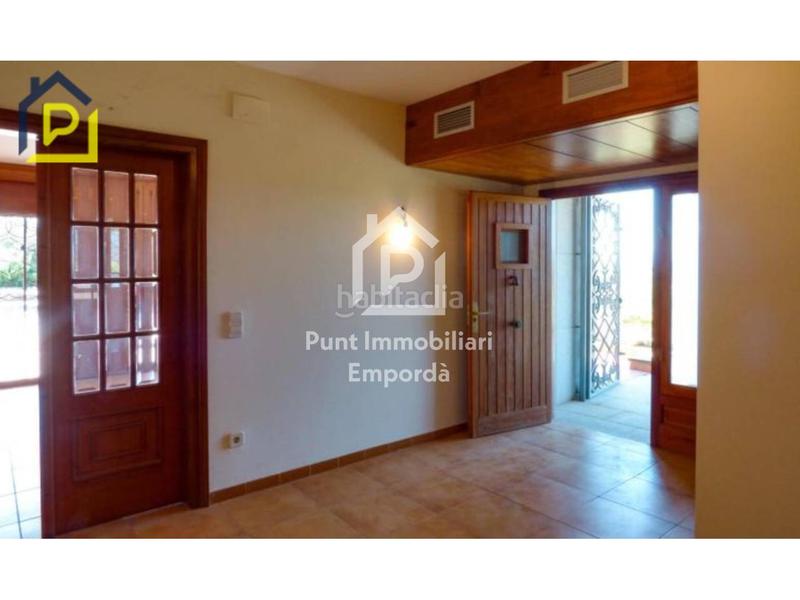 Foto f76933e6-1e8a-4be1-82f8-d2297bfa223c. Casa con riscaldamento parcheggio piscina in Sant Climent Sescebes