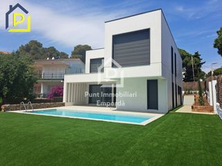 Haus in Carboneres - La Farella. Casa de alto standing en les carboneres