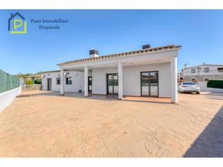 Casa  N/a. Casa en venta en cistella