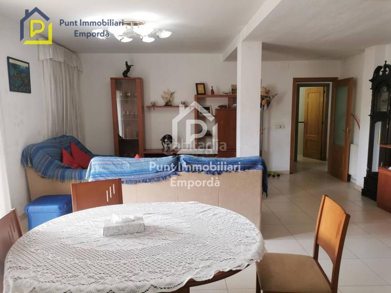 Foto ae832026-b7b8-4cfc-a31a-9cdf8cc8c5c0. Casa  de 3 habitaciones con gran terraza en Centre Roses