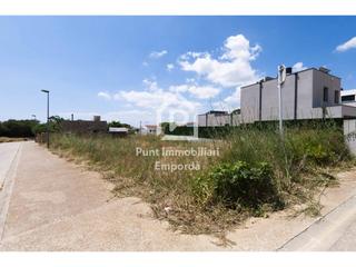 Wohngrundstück  Bages. Parcela unifamiliar edificable en tranquila urbanización de rose