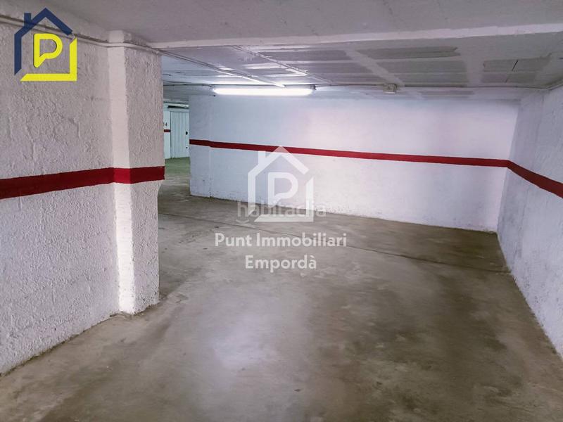 Foto 358c17e3-2ef8-4f95-8f2f-8c2063840c65. Aparcament cotxe a La Vila Llançà