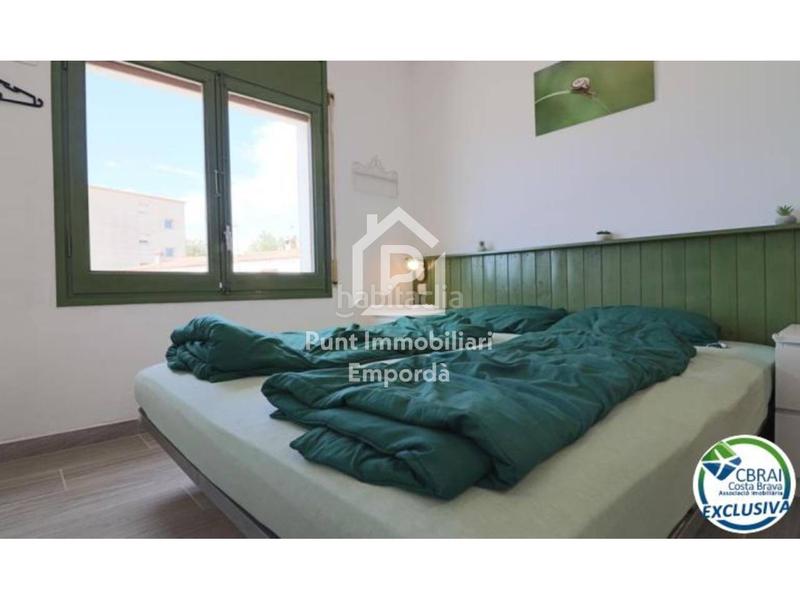 Foto b435cb5e-44a0-49ce-936f-d27085ce5360. Piso encantador apartamento renovado en 2024 y listo para entrar a vivir en Empuriabrava