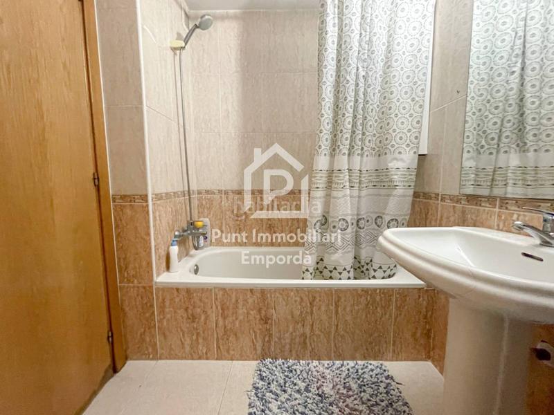 Foto 4a1df2b5-4696-4eb0-9608-966e85bfc679. Piso  en venta en Creu de la Mà en Creu de la Mà Figueres