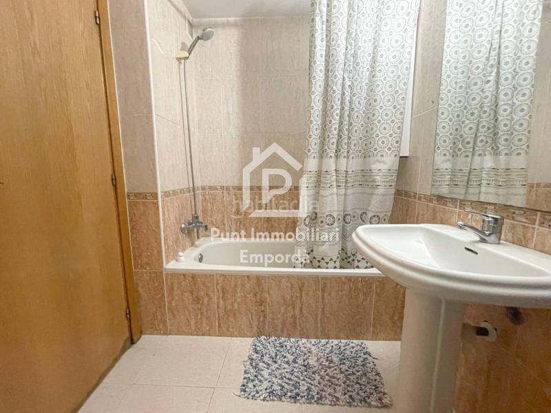 Foto e3239062-db2a-4873-a852-2bb62c42989c. Piso  en venta en Creu de la Mà en Creu de la Mà Figueres