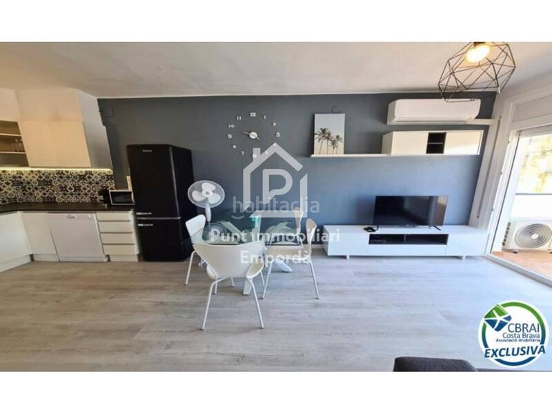 Foto 84fa441e-17e2-4d79-aaa4-8b792dd8f9d4. Apartamento  en venta en Moxó - Sant Mori Empuriabrava