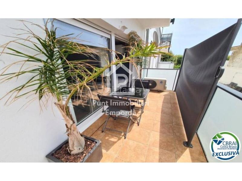 Foto faa3886d-1268-4947-91b9-ea6c611a98aa. Apartamento  en venta en Moxó - Sant Mori Empuriabrava