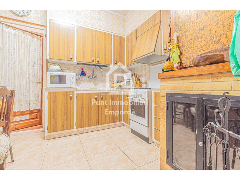 Foto 3fc4dfa8-7fbf-4e22-b1c1-0b42eb7f1511. Haus mit heizung parking in Vilafant