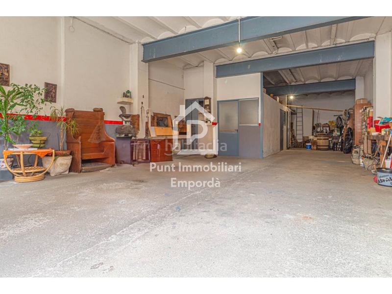 Foto 9452a145-d852-4a6e-997e-1644de8f1b01. Haus mit heizung parking in Vilafant