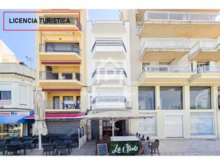 Apartamento  Rhode. A tan solo 30m de la playa y con licencia turística!