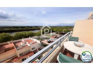 Apartament  Muga. Estudio acogedor con terraza privada y vistas panorámicas al mar