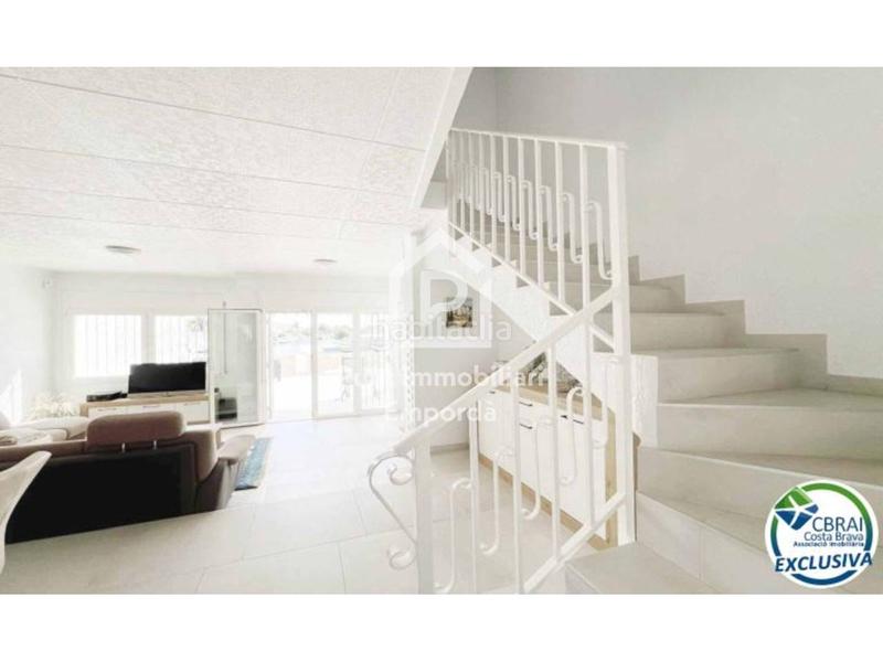 Foto 29c45e29-21c8-4b49-9b4a-e2f0edbab753. Casa  en venta , costa brava en Salins - Cavall de Mar Empuriabrava