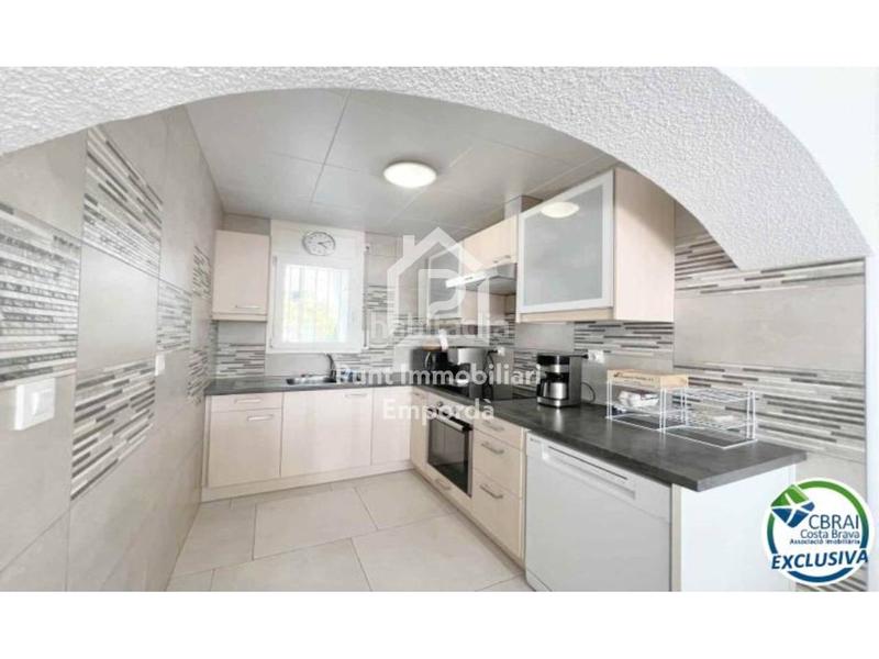 Foto abf21f0d-0122-447a-b8df-081da60c1e4b. Casa  en venta , costa brava en Salins - Cavall de Mar Empuriabrava