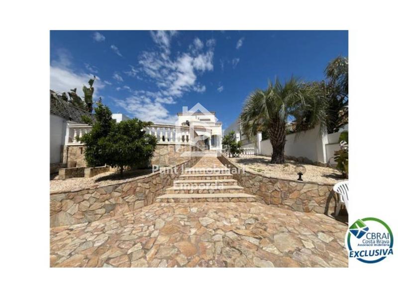 Foto 16bcb4a6-913a-498f-b2ff-6c9a7b529b0c. Casa  con vistas al canal en empuriabrva en Francolí - Freser - Noguera Empuriabrava
