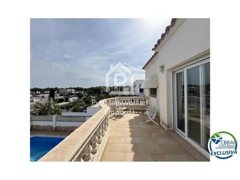 Foto 2e26f016-9db3-4cd6-9018-00646d323ac2. Casa  con vistas al canal en empuriabrva en Francolí - Freser - Noguera Empuriabrava