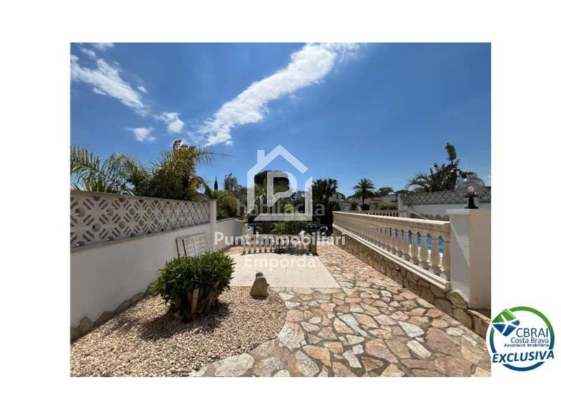 Foto 5cfede5e-007e-405b-8273-b7793576cbb0. Casa  con vistas al canal en empuriabrva en Francolí - Freser - Noguera Empuriabrava