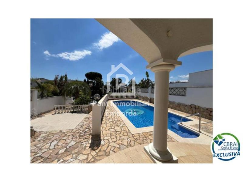 Foto 75c6282e-e5c6-4351-986d-ceb90e3bc484. Casa  con vistas al canal en empuriabrva en Francolí - Freser - Noguera Empuriabrava