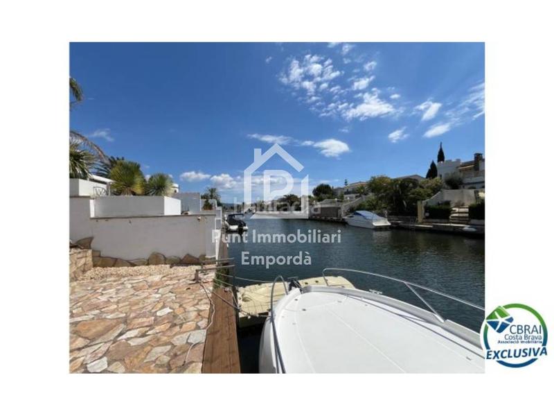 Foto adbf6ae4-e314-48f6-91e6-00a2b35b419b. Casa  con vistas al canal en empuriabrva en Francolí - Freser - Noguera Empuriabrava
