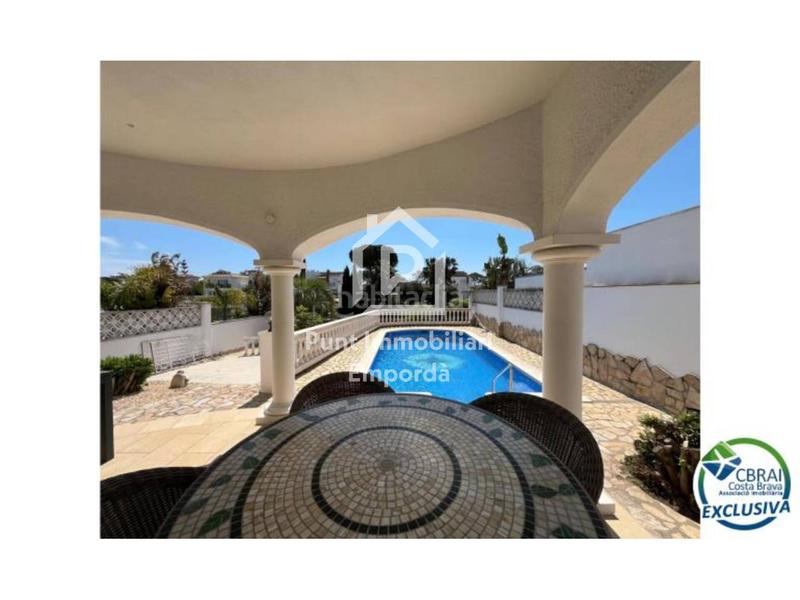 Foto bb284a4a-5d34-44e8-a663-a47481acbcfc. Casa  con vistas al canal en empuriabrva en Francolí - Freser - Noguera Empuriabrava