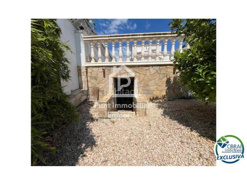 Foto e3dd7c22-678e-40e7-914d-3a2d8afde527. Casa  con vistas al canal en empuriabrva en Francolí - Freser - Noguera Empuriabrava