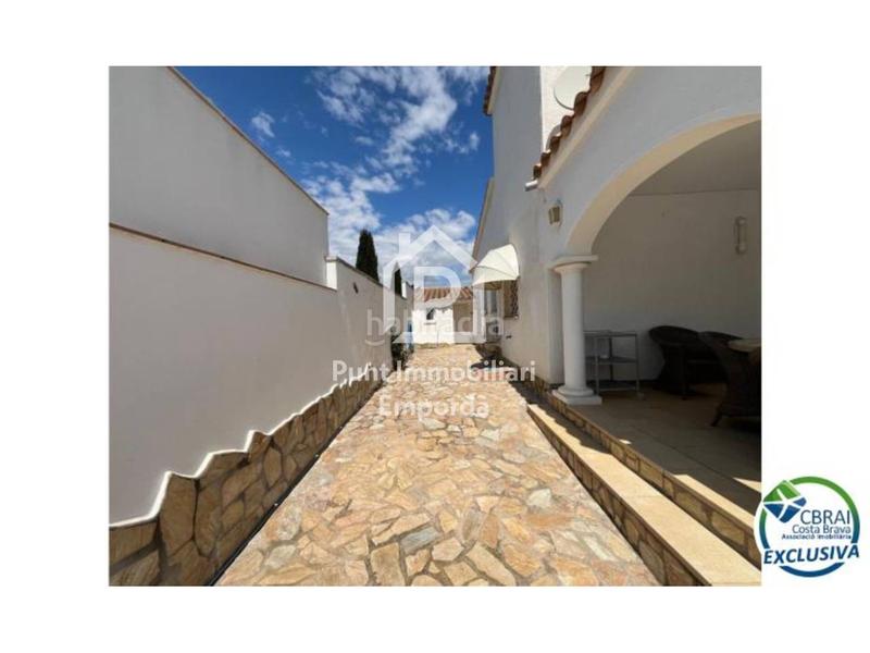 Foto eb3ae5fe-e34f-4a2b-9367-b3e96282dccd. Casa  con vistas al canal en empuriabrva en Francolí - Freser - Noguera Empuriabrava