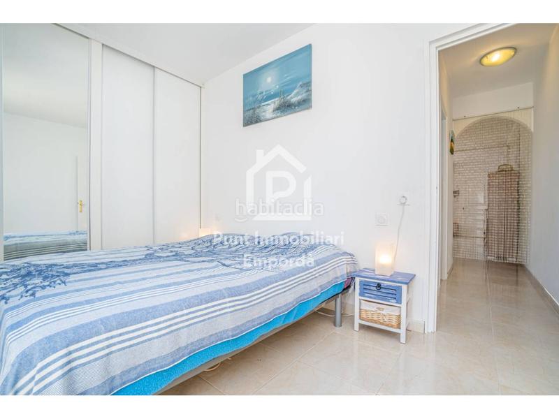 Foto facf3247-7446-4e38-8508-70260ec9f63d. Casa  de 3 habitaciones y piscina en roses en Empuriabrava
