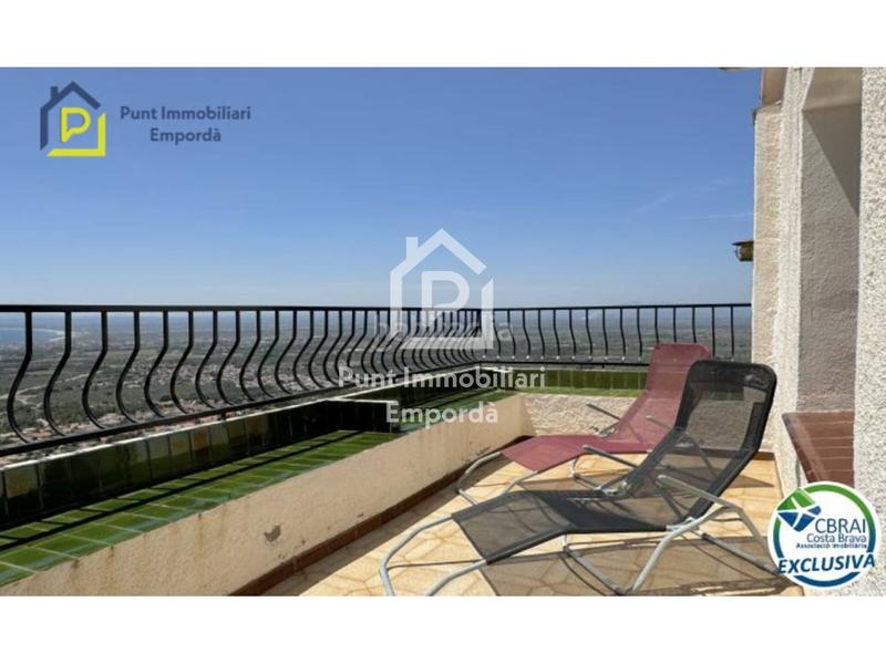 Foto 03660929-796c-4a0d-b901-257f328490b3. Haus mit parking in Nord Roses