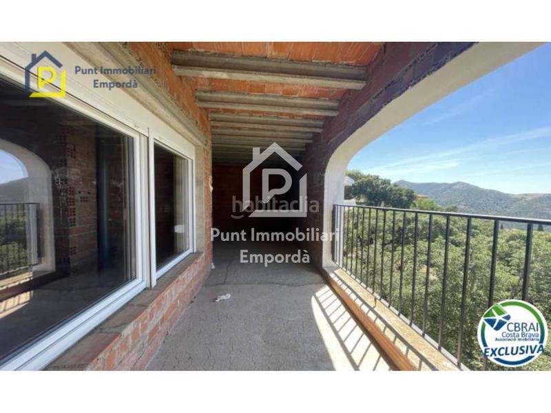 Foto 2b9d9c03-f8b6-4aed-b193-78e16083d792. Haus mit parking in Nord Roses