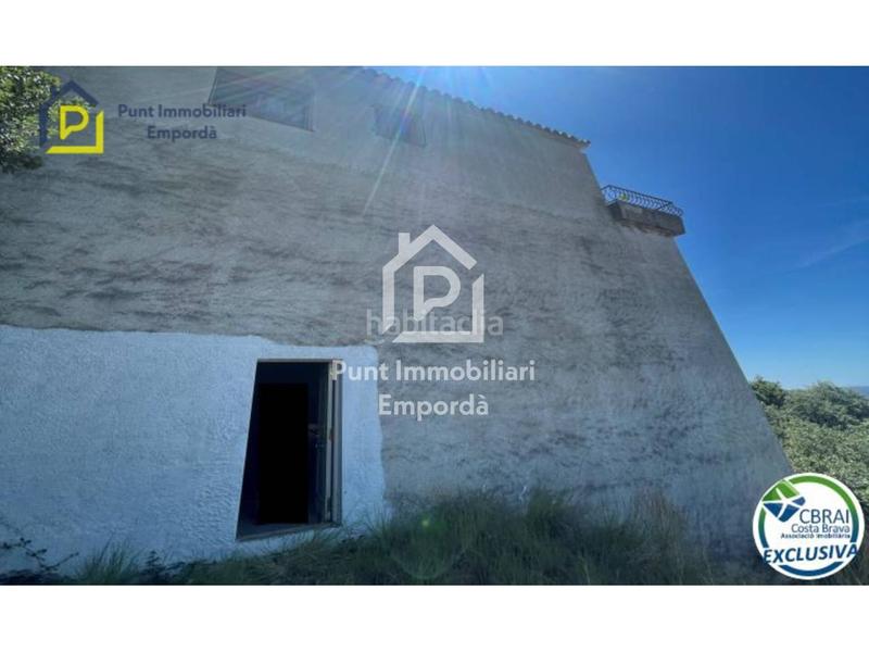 Foto b411a3fd-9557-4c7d-927c-18fced1b95db. Haus mit parking in Nord Roses