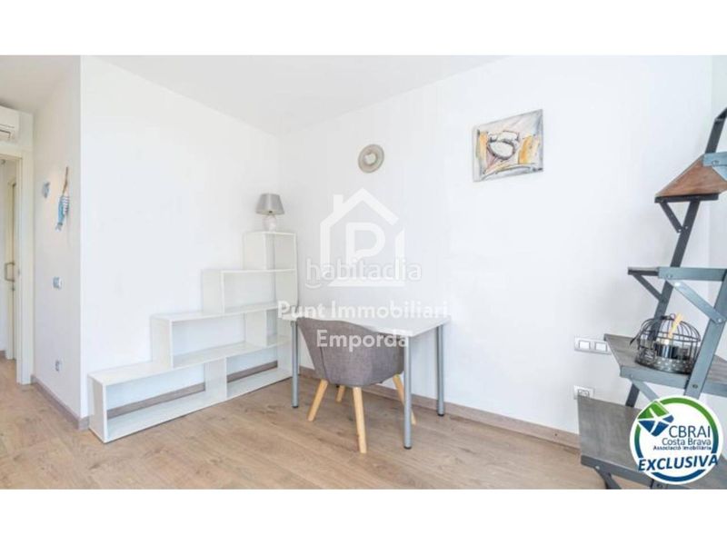 Foto 6a51a18d-ed3c-46da-843a-07e05d11a1d8. Apartament amb calefacció aparcament a Santa Margarida Roses