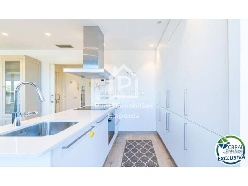 Foto baeb333e-b020-4f0f-b461-31b365e66598. Apartament amb calefacció aparcament a Santa Margarida Roses