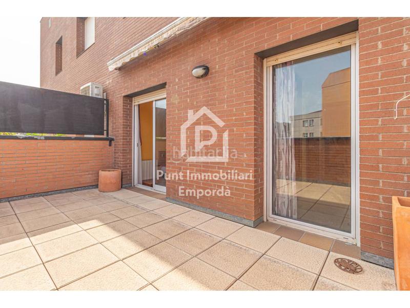 Foto b6c742ea-4786-4cb0-b4c5-cb941bcda513. Piso buscas un piso con terraza, luz natural y vistas a ? en Figueres