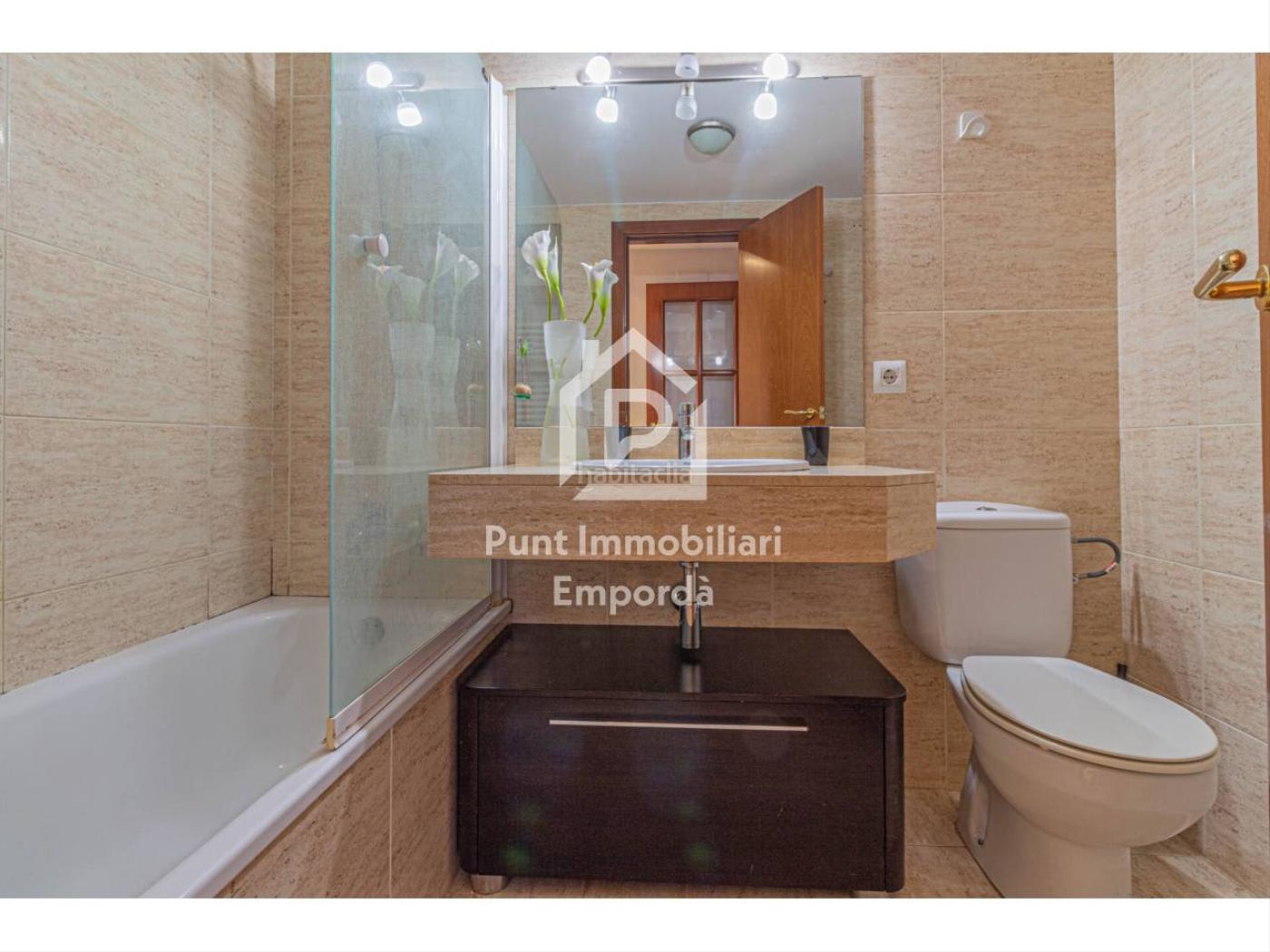 Buscas un piso con terraza, luz natural y vistas a Figueres? Figueres