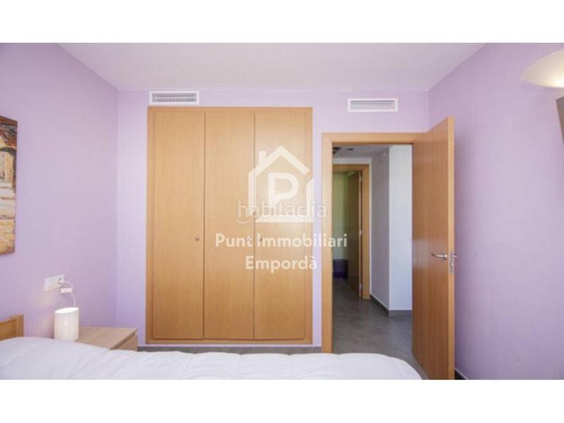 Foto 07d79a08-c148-40bf-a1b3-6df05b4ae19a. Piso dúplex en venta en Santa Margarida con licencia turística! en Roses