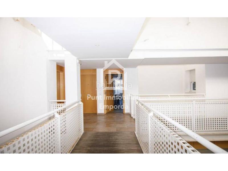 Foto 510881fc-19d1-4e99-ba52-36e63854eb59. Piso dúplex en venta en Santa Margarida con licencia turística! en Roses