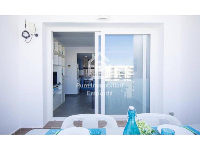 Foto 53800c1f-cc0a-4fa5-a399-40f30c8737e5. Piso dúplex en venta en Santa Margarida con licencia turística! en Roses