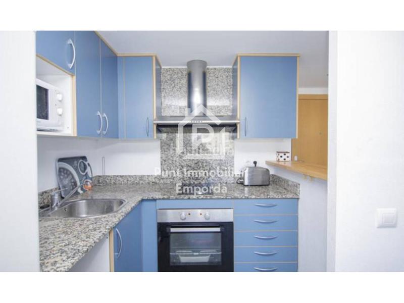 Foto ae6d57c7-1965-410b-bf1f-d838471f5f9d. Piso dúplex en venta en Santa Margarida con licencia turística! en Roses