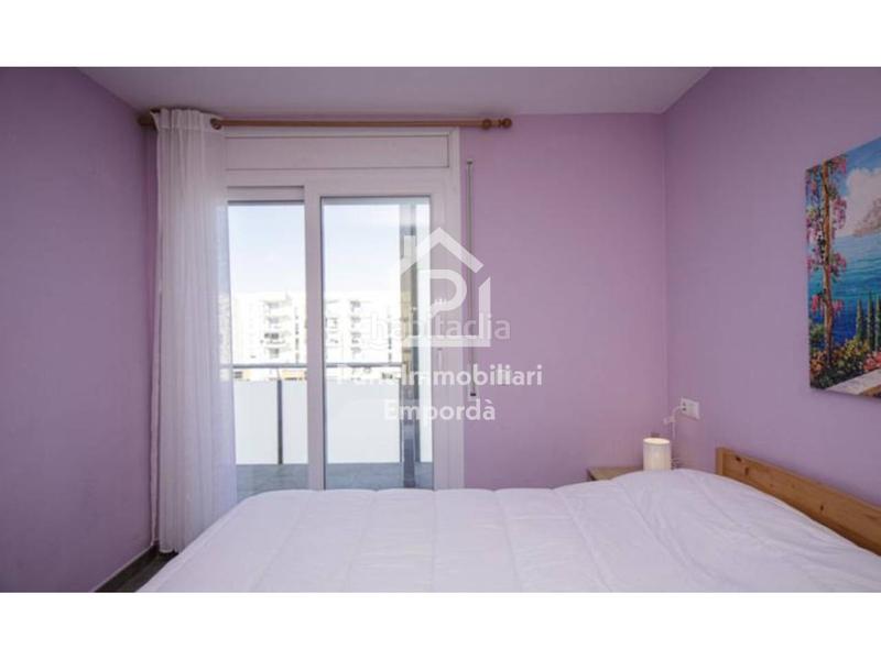 Foto ebd875d6-e658-49e1-b822-efca4f198da1. Piso dúplex en venta en Santa Margarida con licencia turística! en Roses