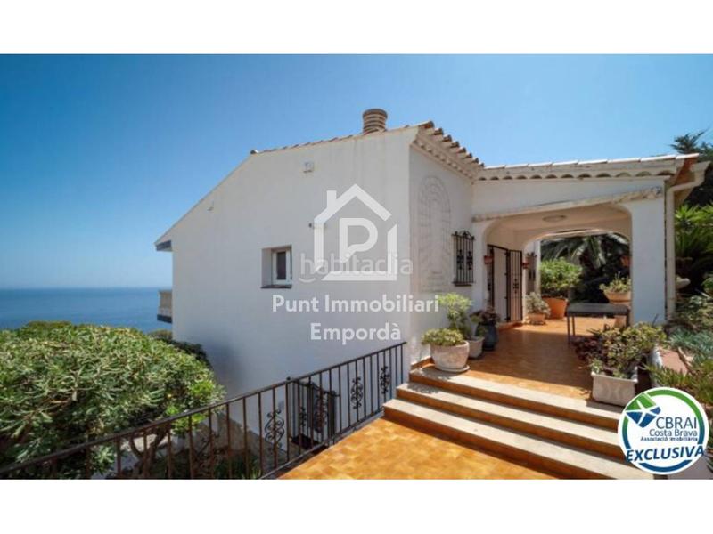 Foto 392bbfcc-9d82-4fc1-b0e7-64b6b51c4dc2. Casa con parcheggio in Port de la Selva (El)