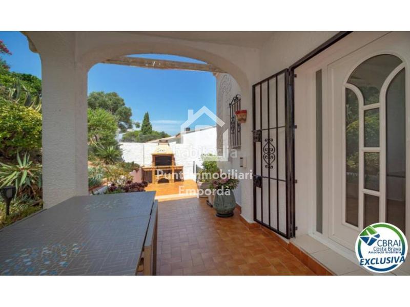 Foto 6c6864dc-cf43-4c91-a585-d77d1380c346. Casa con parcheggio in Port de la Selva (El)
