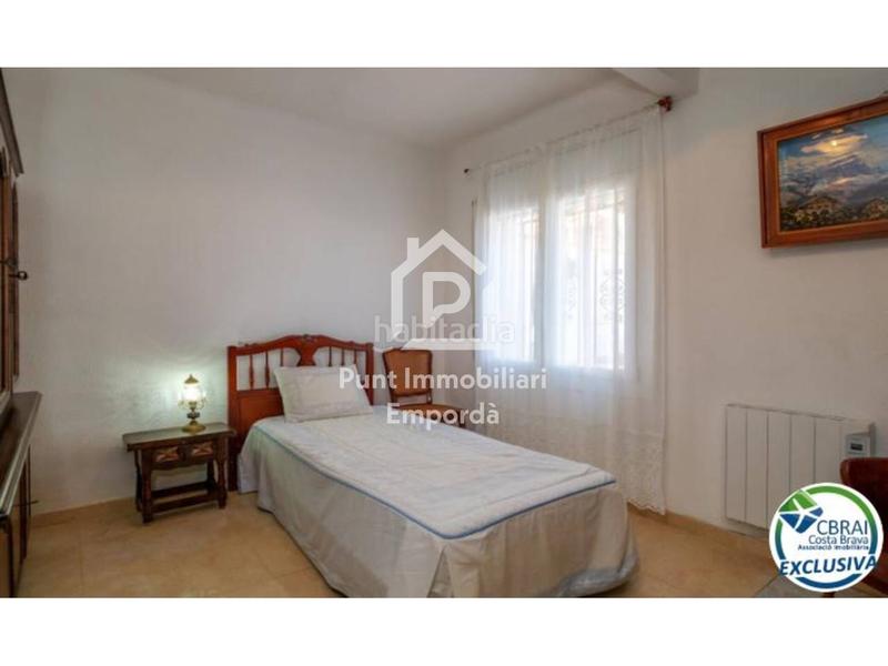 Foto b687dc87-c748-45f3-93d6-50cdbe0515b9. Casa con parcheggio in Port de la Selva (El)