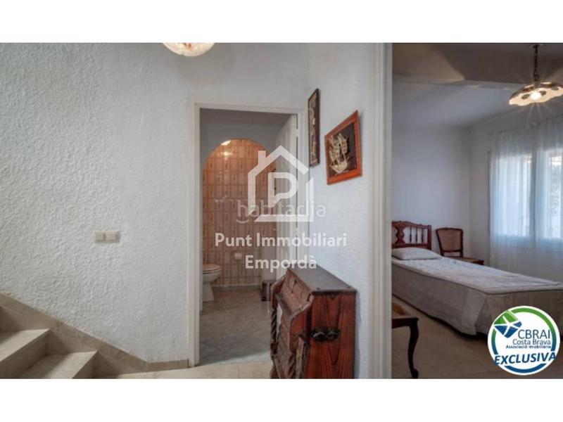 Foto b9cfc5a6-9d17-4183-95f5-5143447bb6f7. Casa con parcheggio in Port de la Selva (El)