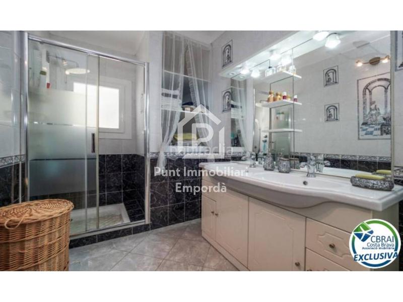 Foto d10ada67-86e8-4393-b96b-dce9799a80a1. Casa con parcheggio in Port de la Selva (El)