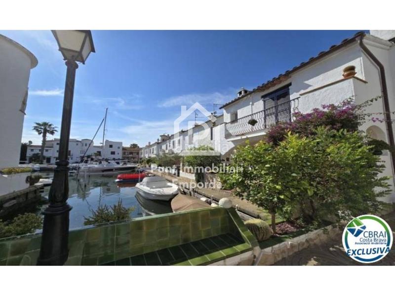 Foto 94b5a0dd-6814-4fd8-a123-129ffb0badaa. Casa con riscaldamento in Port Grec - Port Moxó Empuriabrava