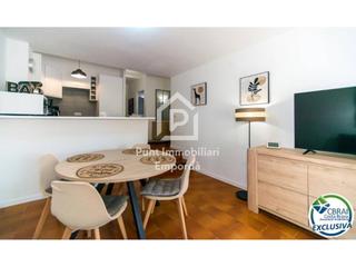 Appartement  Sector de sant morí. Piso reformado, centro de la ciudad, 2 habitaciones dobles, terr