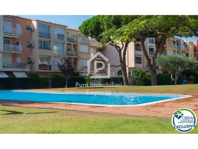 Foto 674f9243-c9cb-4137-8f89-3675dfd21283. Apartament amb piscina a Moxó - Sant Mori Empuriabrava