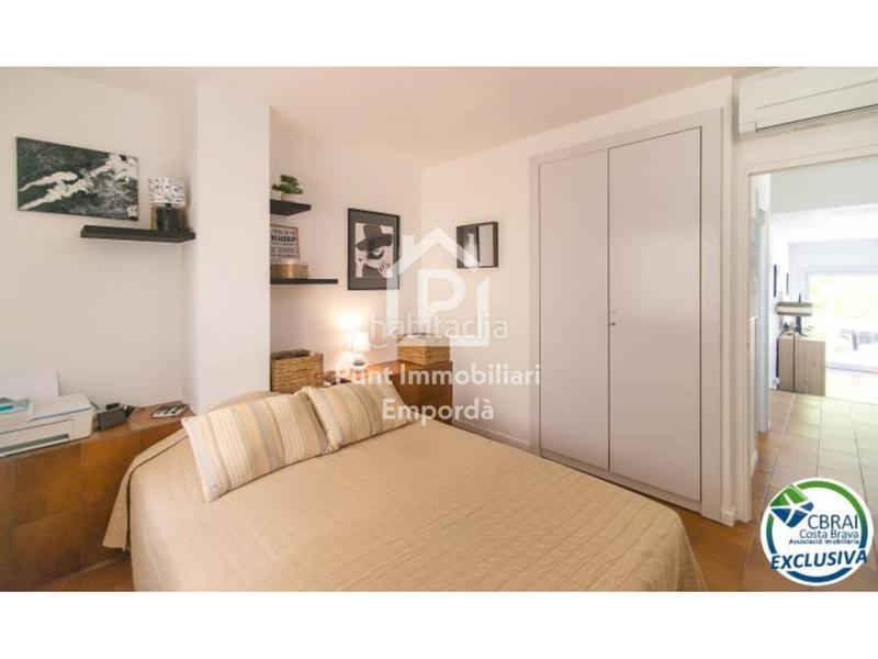Foto 73fd19a6-00af-41d6-9630-e9c5cdd34c9a. Apartament amb piscina a Moxó - Sant Mori Empuriabrava